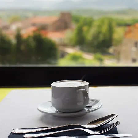 Hotell Hospedium Mirador De Gredos 4*