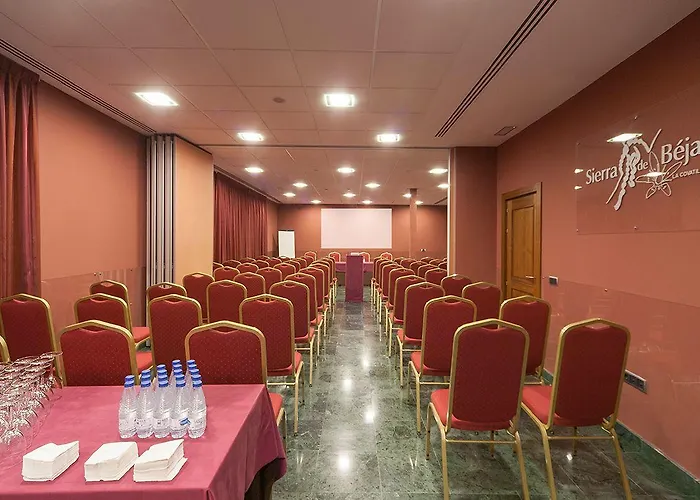 Ξενοδοχείο Hospedium Mirador De Gredos 4*